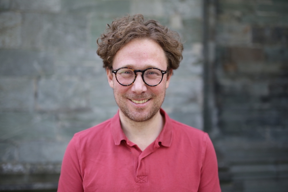 Bilde av regissør Leiv Igor Devold.