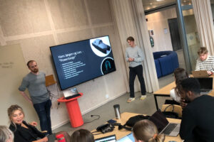 Presentasjon av Powerbarge som bachelor.